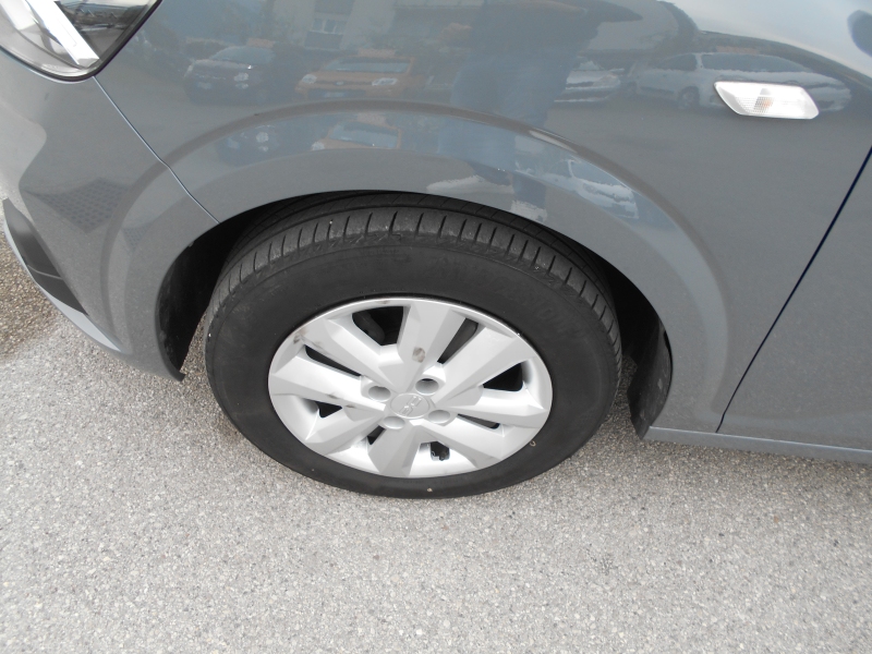 DACIA SANDERO 1.0 TCE GPL Immagine 12