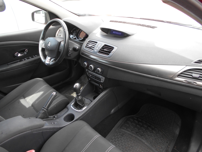 RENAULT MEGANE SW 1.5 DCI 110 CV Immagine 13