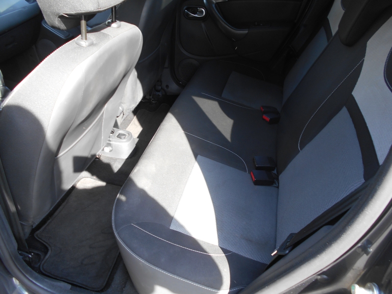 DACIA DUSTER 1.5 DCI 110 CV CAMBIO AUTOMATICO Immagine 8