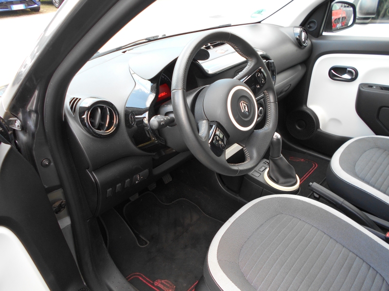 RENAULT TWINGO 1.0 SCE Immagine 6