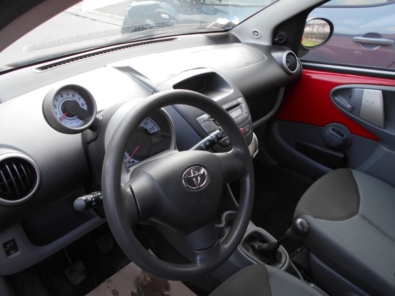 TOYOTA AYGO 1.0 Immagine 7