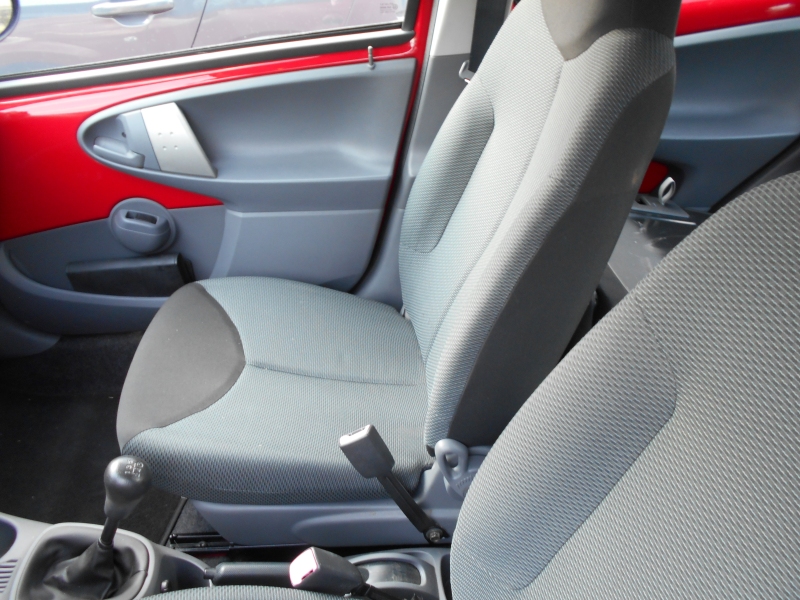 TOYOTA AYGO 1.0 Immagine 8