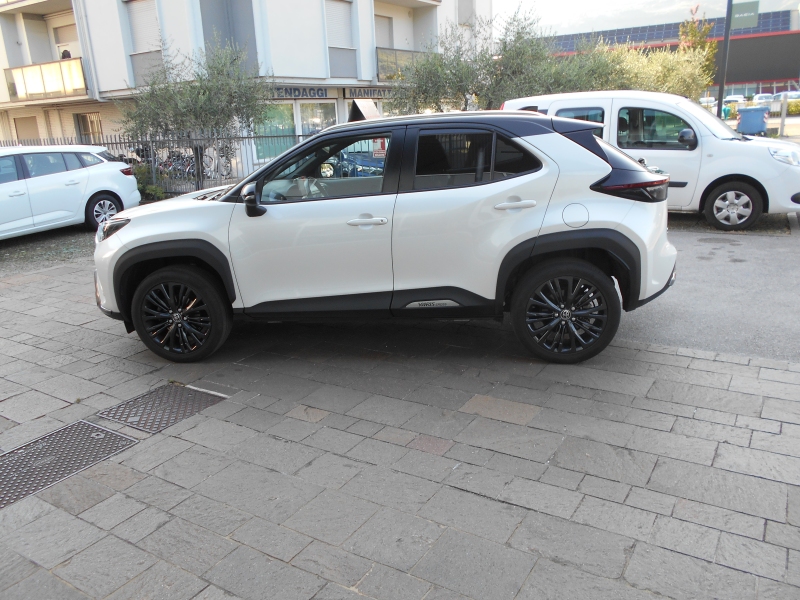 TOYOTA YARIS CROSS 4X4 HYBRID AUTO 116CV VVT Immagine 1