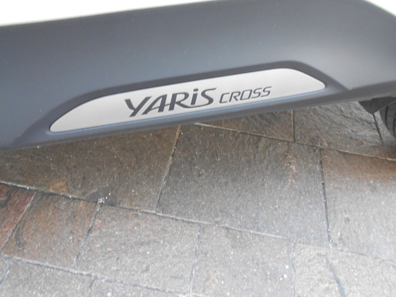TOYOTA YARIS CROSS 4X4 HYBRID AUTO 116CV VVT Immagine 3