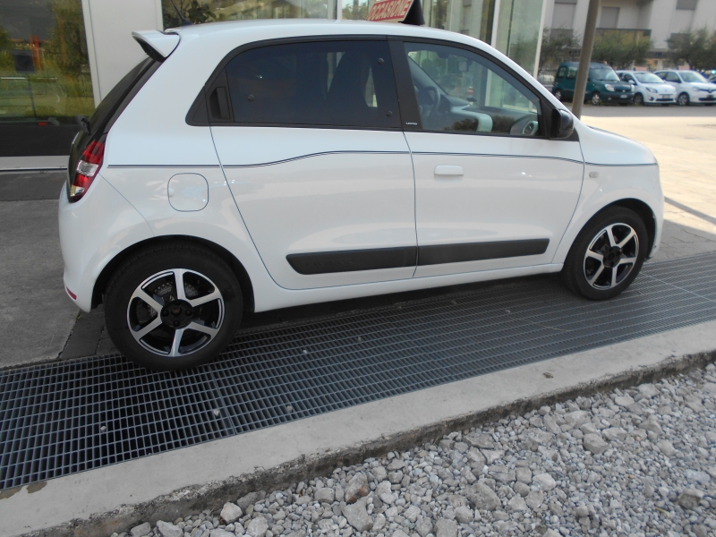 RENAULT TWINGO 1.0 SCE LIMITED Immagine 7