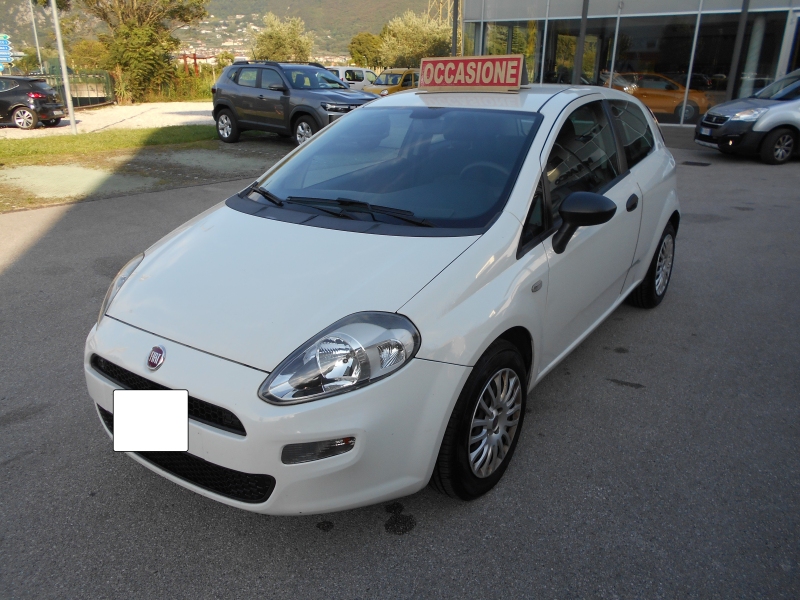 FIAT GRANDE PUNTO 1.3 MJT 75 CV 3 PORTE Immagine 2