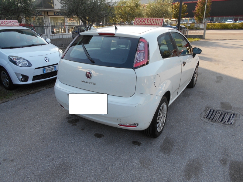 FIAT GRANDE PUNTO 1.3 MJT 75 CV 3 PORTE Immagine 6