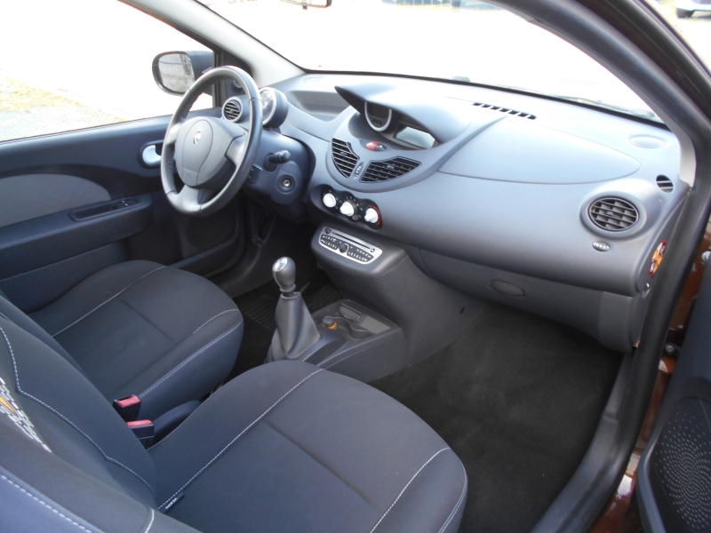 RENAULT TWINGO 1.2 YAHOO Immagine 8