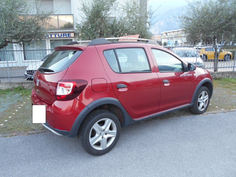 DACIA SANDERO PRESTIGE 1.0 TCE 90 CV Immagine 2