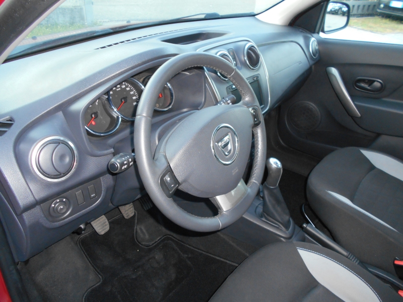 DACIA SANDERO PRESTIGE 1.0 TCE 90 CV Immagine 12
