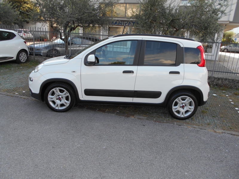 FIAT PANDA 1.0 HYBRID Immagine 1