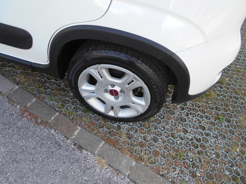 FIAT PANDA 1.0 HYBRID Immagine 10