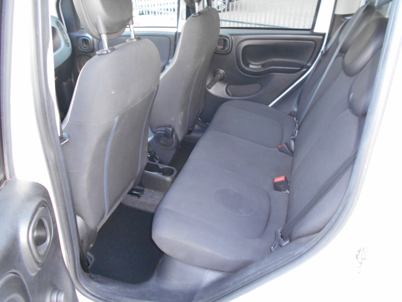 FIAT PANDA 1.0 HYBRID Immagine 13