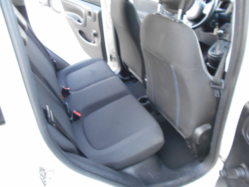 FIAT PANDA 1.0 HYBRID Immagine 14