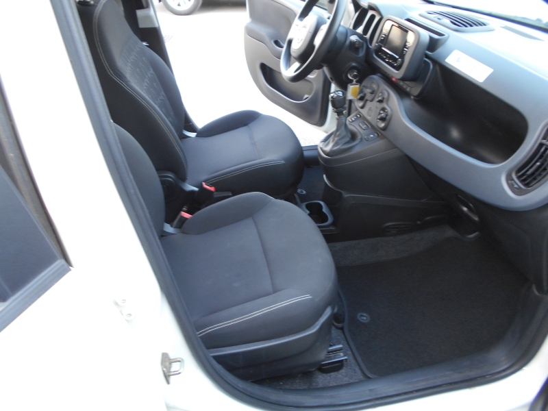 FIAT PANDA 1.0 HYBRID Immagine 16