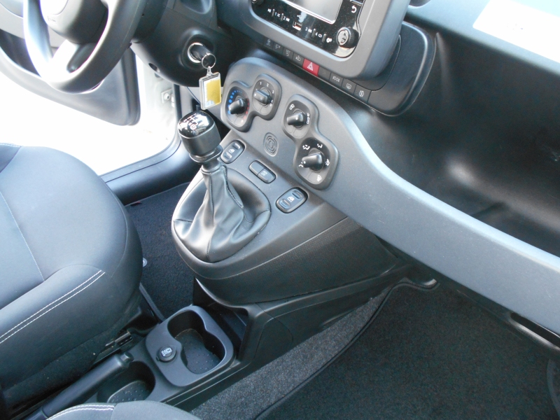 FIAT PANDA 1.0 HYBRID Immagine 19