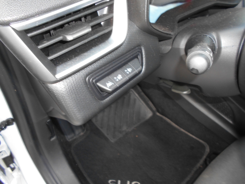 RENAULT CLIO 1.0 TCE Immagine 15