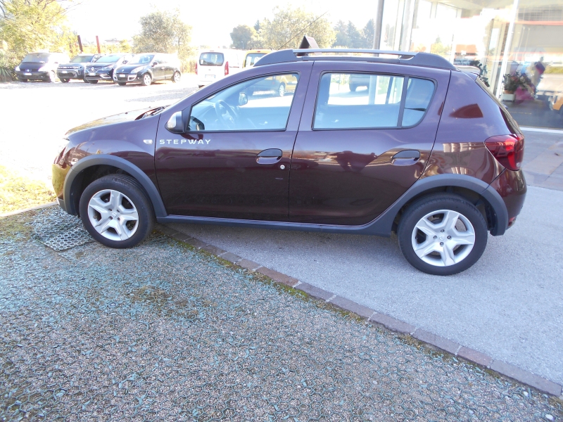DACIA SANDERO 1.0 TCE PRESTIGE Immagine 5