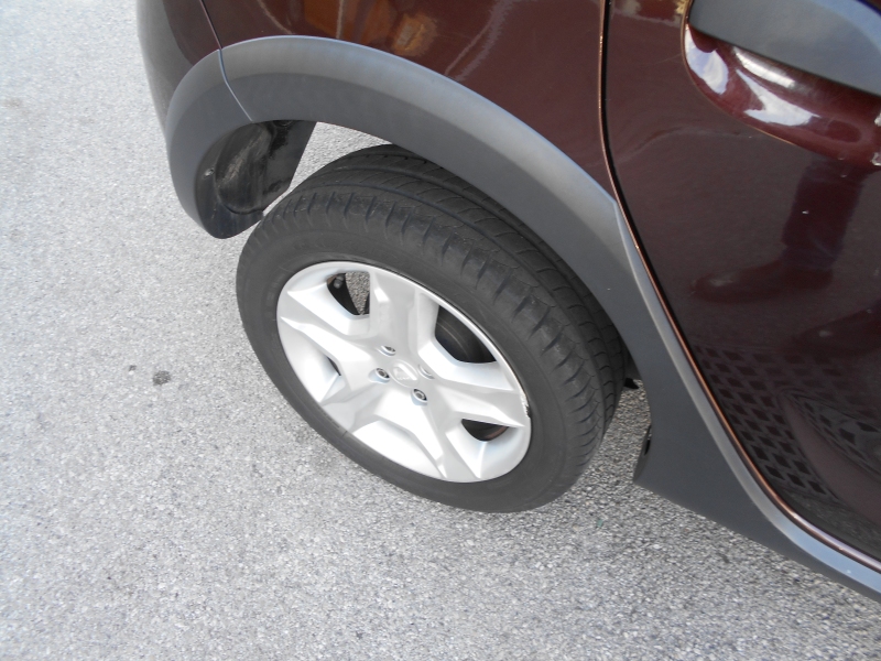 DACIA SANDERO 1.0 TCE PRESTIGE Immagine 12