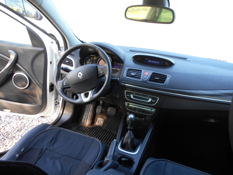 RENAULT MEGANE 1.5 DCI 110 CV Immagine 12