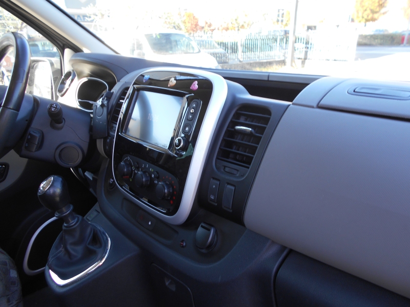 RENAULT TRAFIC 1.6 DCI 145 CV 8 POSTI Immagine 15