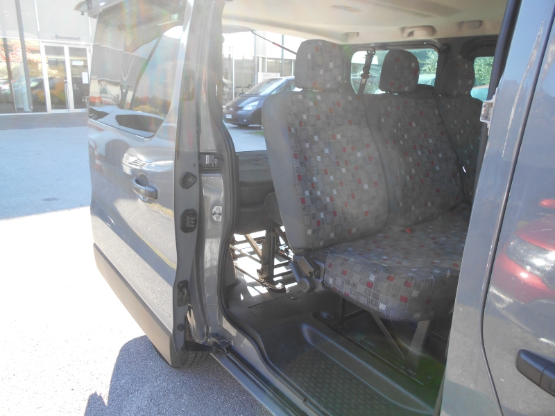 RENAULT TRAFIC 1.6 DCI 145 CV 8 POSTI Immagine 24