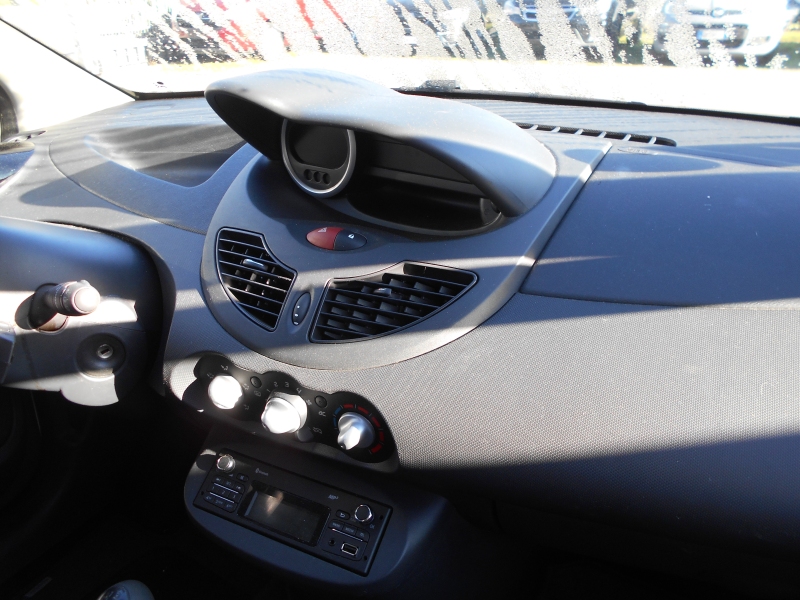 RENAULT TWINGO 1.2 16V Immagine 17